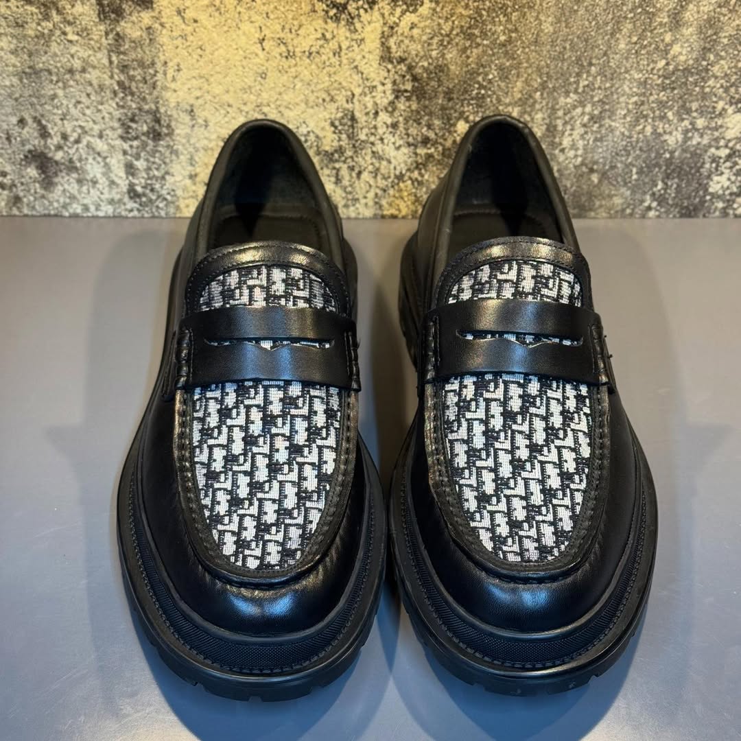 Dior Explorer Loafers in Black
