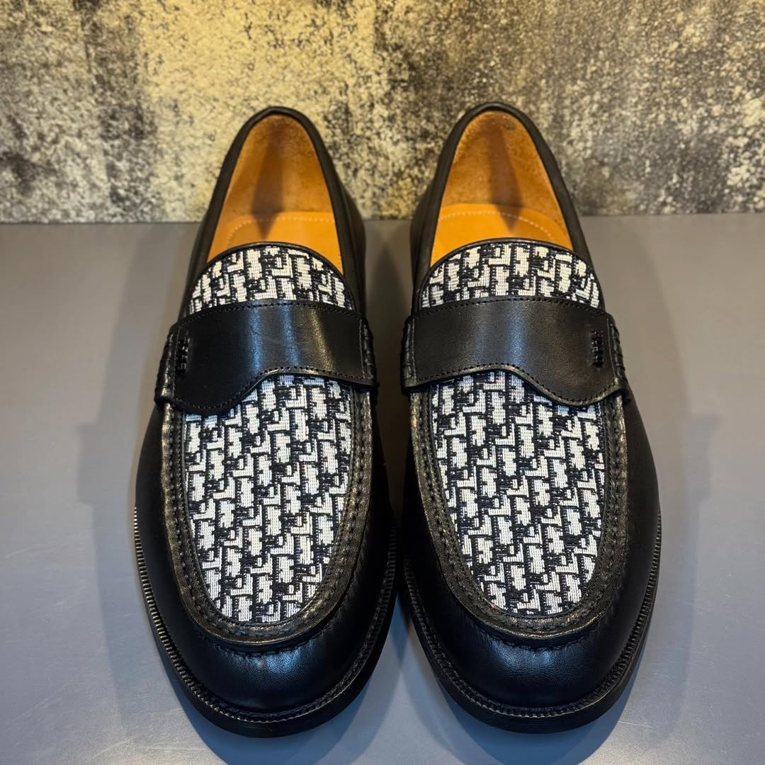 Dior Granville Loafers in black