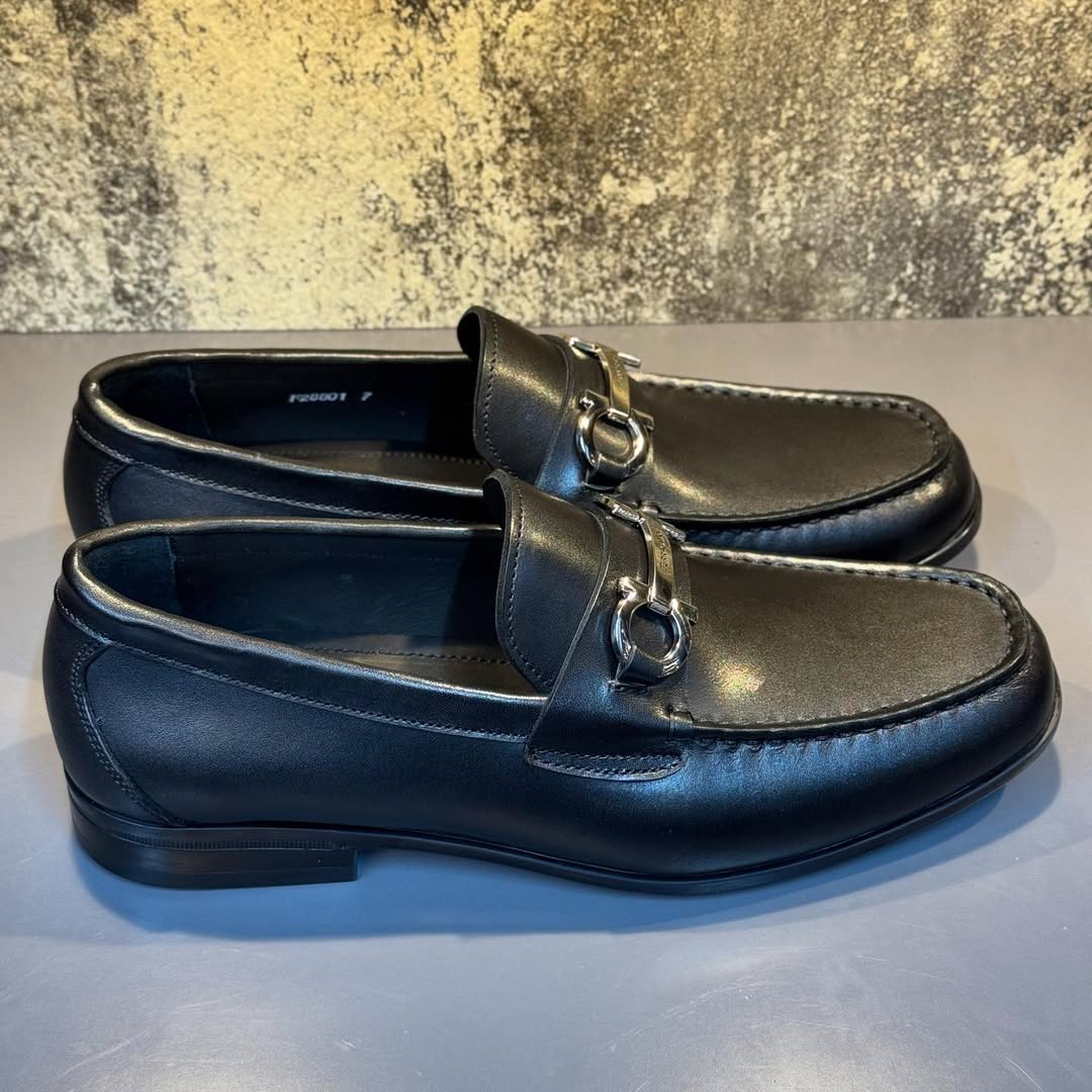 Salvatore Ferragamo Loafers Black