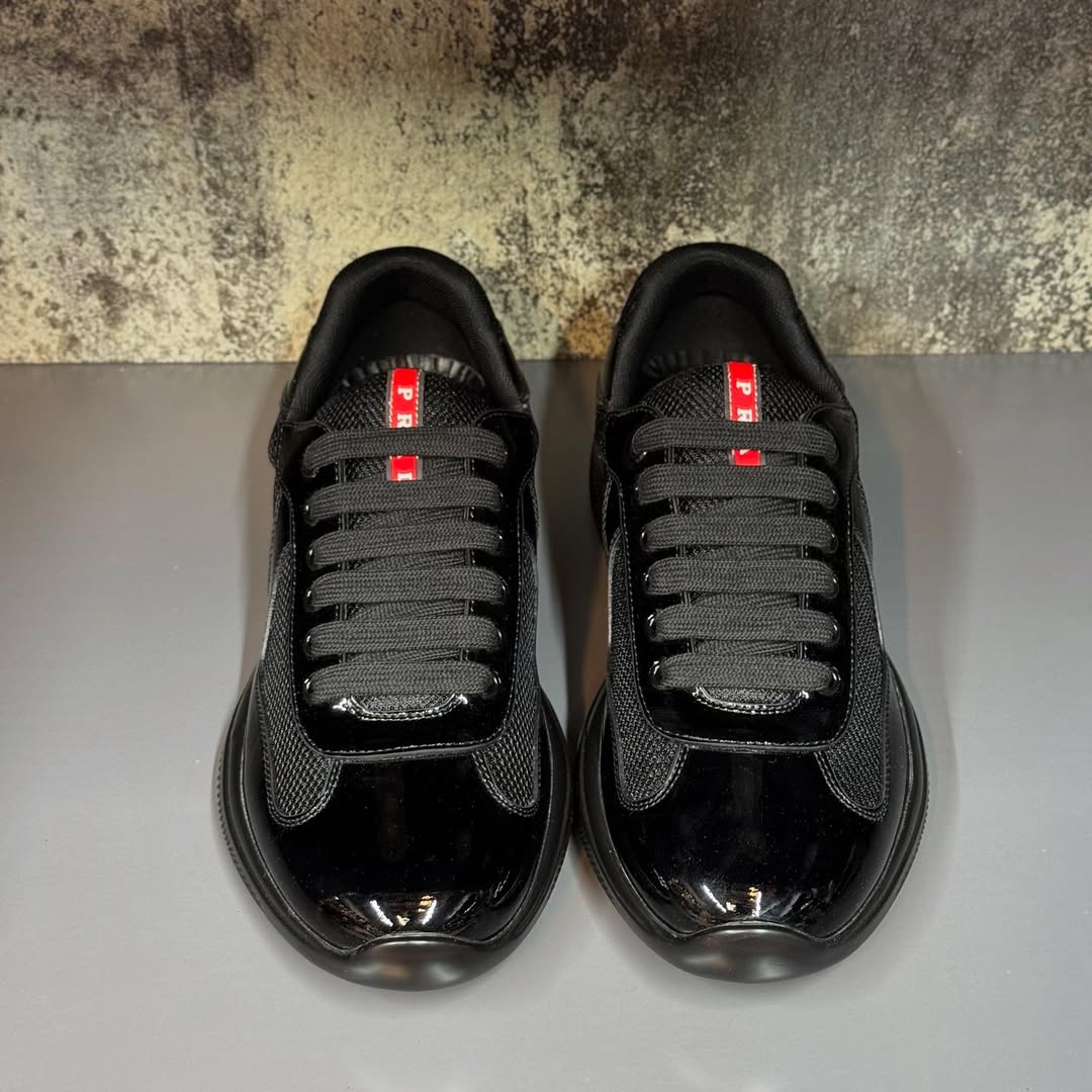 Prada America's Cup Black